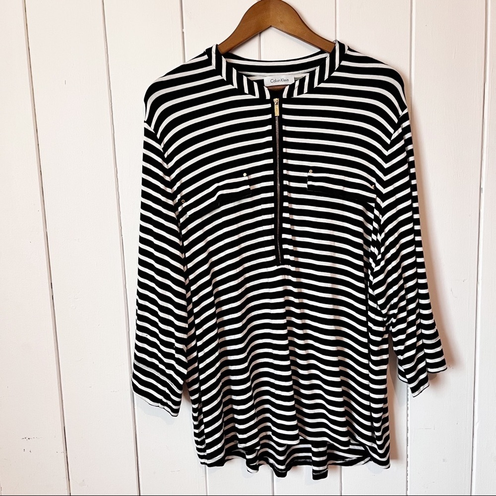 Calvin Klein striped quarter length.